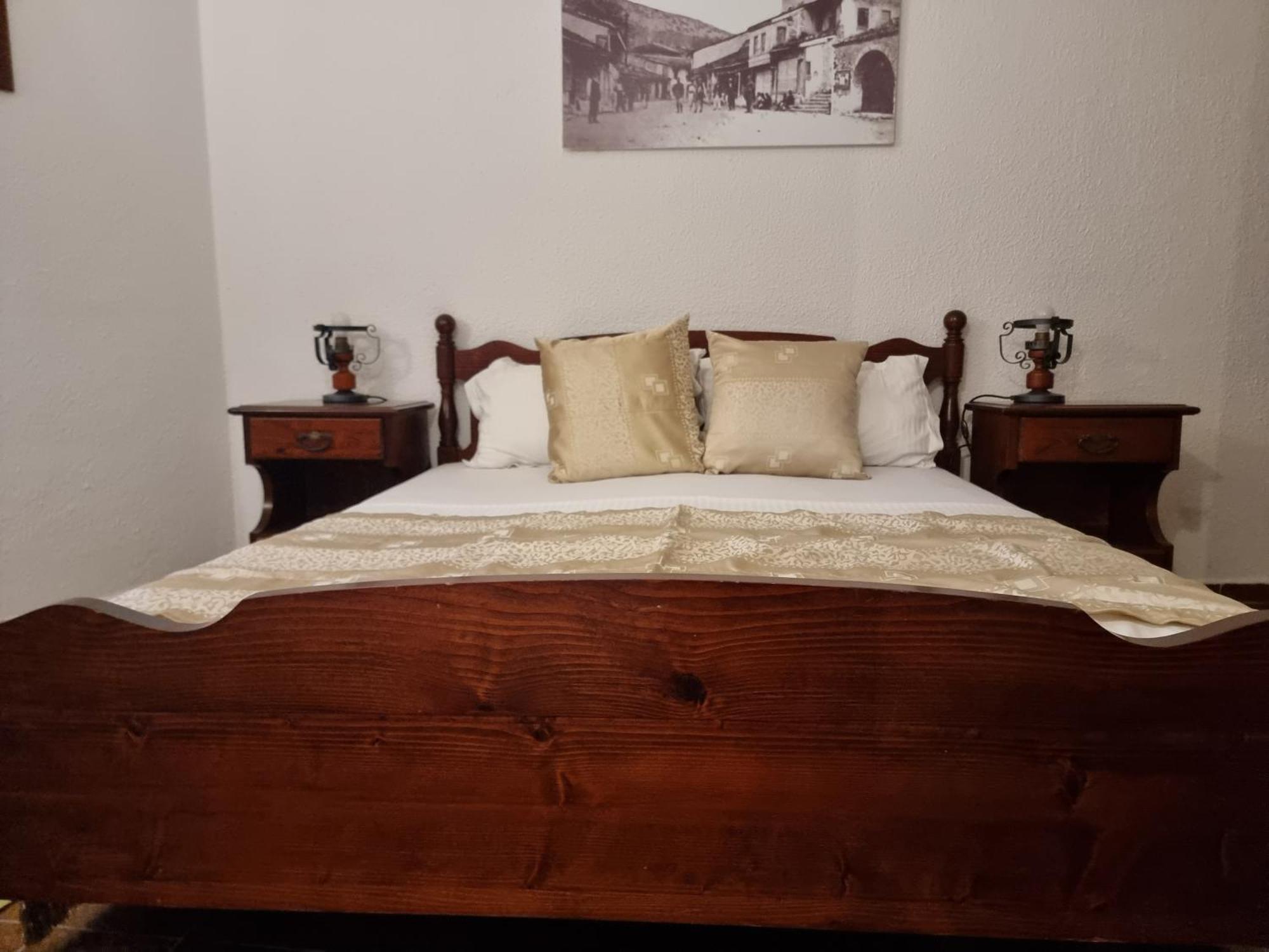 Kulla E Balshajve Otel Ülgün Dış mekan fotoğraf