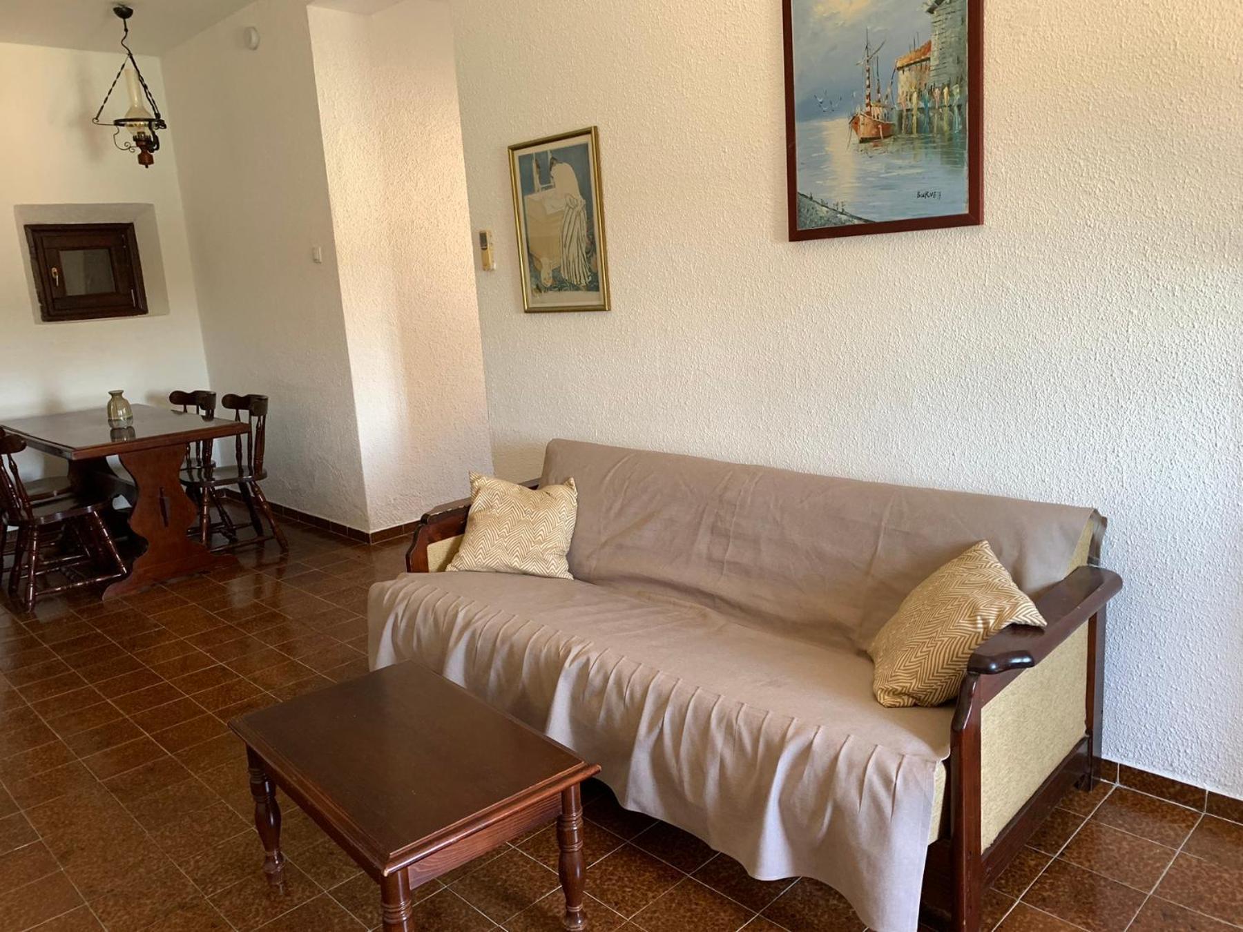 Kulla E Balshajve Otel Ülgün Dış mekan fotoğraf