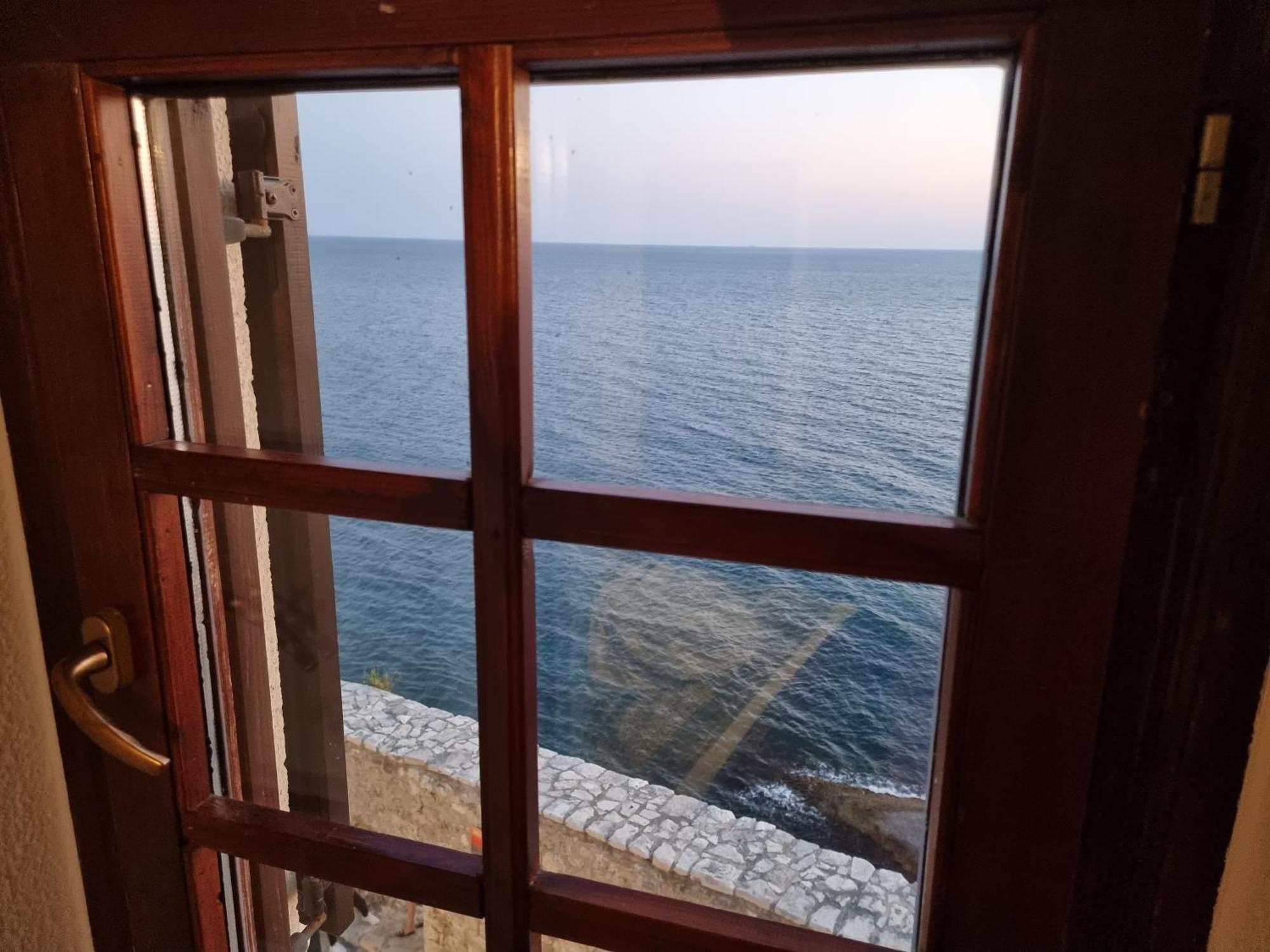 Kulla E Balshajve Otel Ülgün Dış mekan fotoğraf