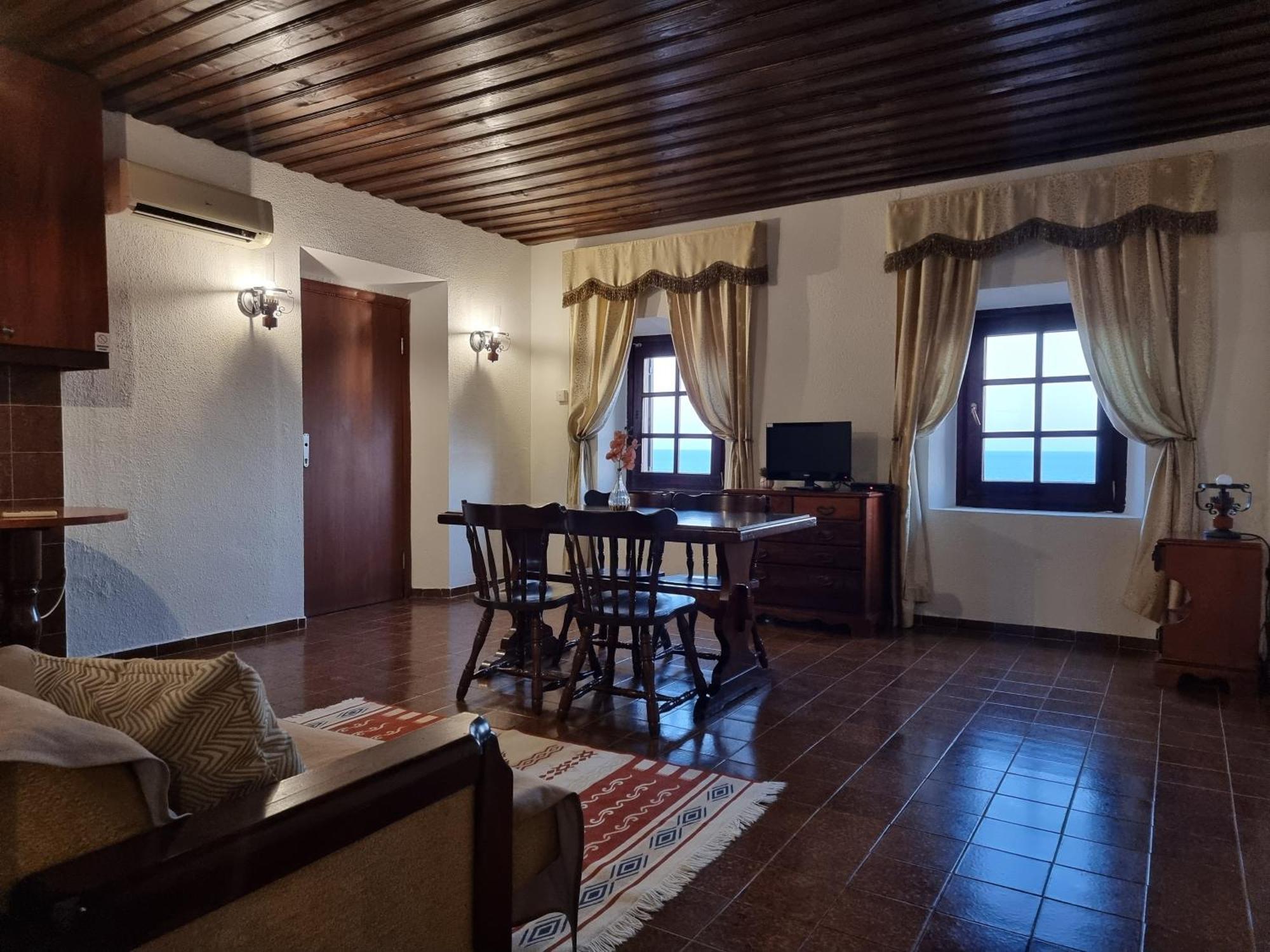 Kulla E Balshajve Otel Ülgün Dış mekan fotoğraf