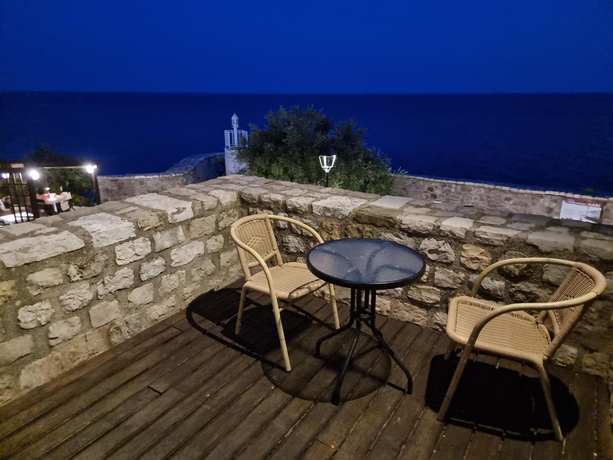 Kulla E Balshajve Otel Ülgün Dış mekan fotoğraf