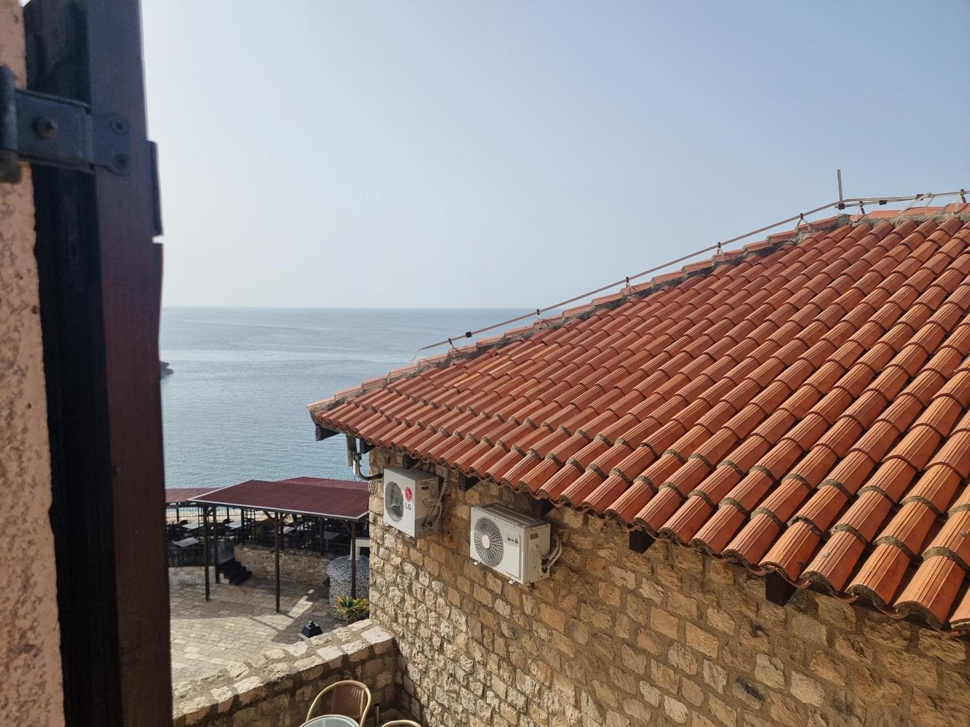 Kulla E Balshajve Otel Ülgün Dış mekan fotoğraf