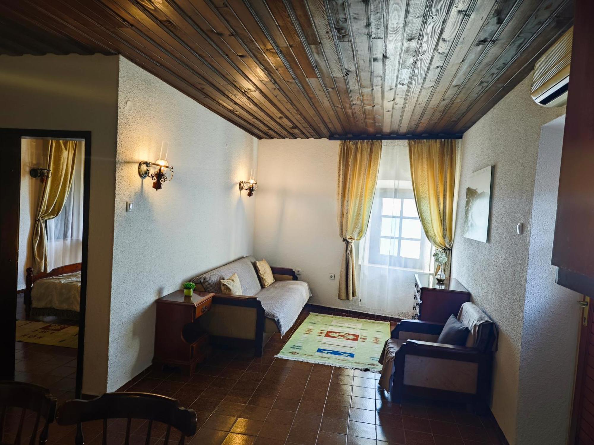 Kulla E Balshajve Otel Ülgün Dış mekan fotoğraf